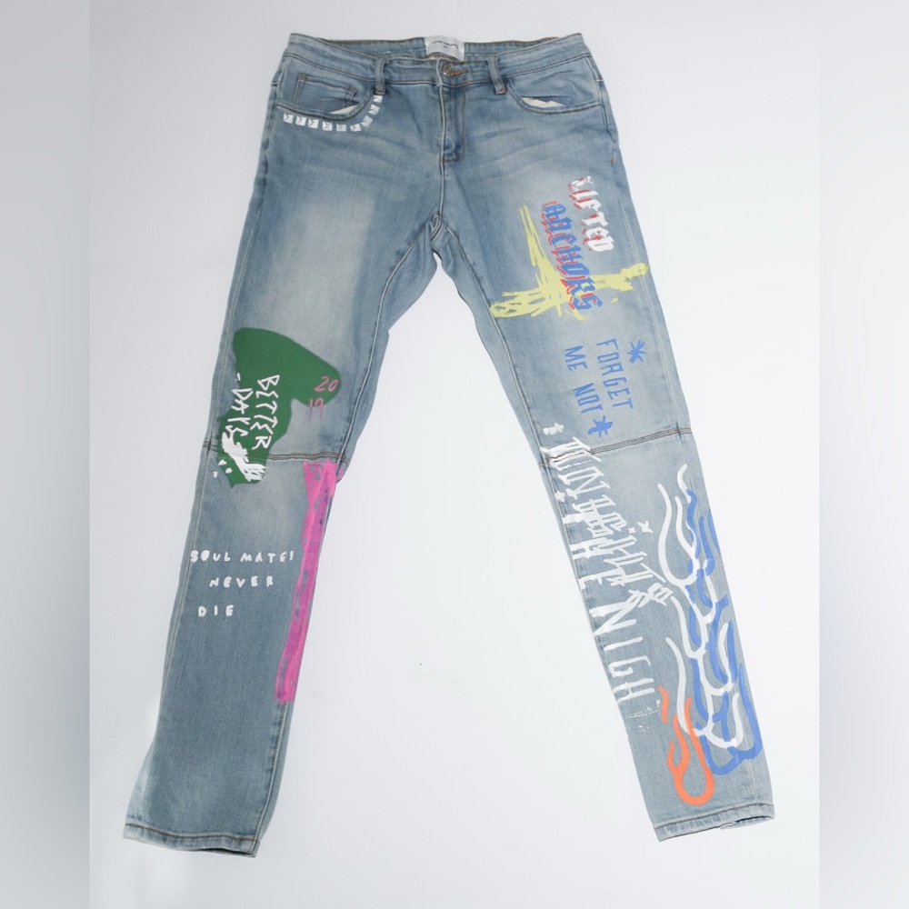 Lifted Anchors Graffiti Skinny Jeans size 32